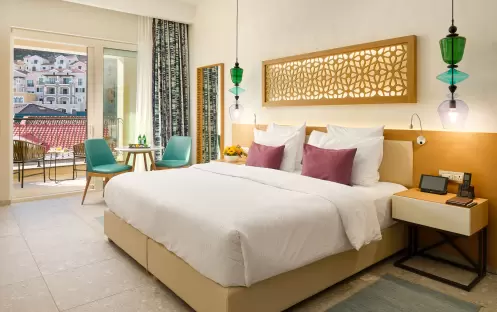 Grand Poolside Room